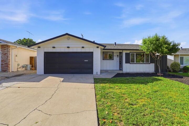 Property Photo:  2948 Moss Point Drive  CA 95127 