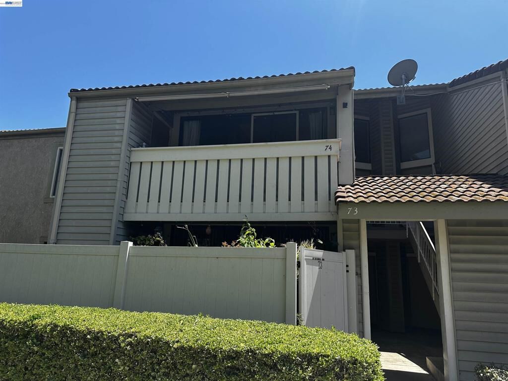 Property Photo:  74 Carriage Way 74  CA 91766 