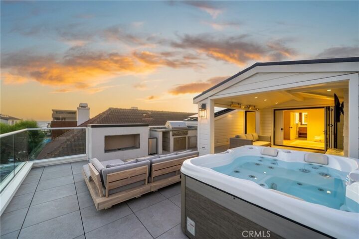 Property Photo:  123 44th Street  CA 92663 
