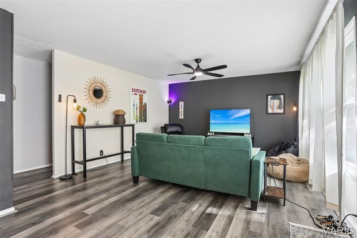 Property Photo:  452 S 6th Street  IL 62232 
