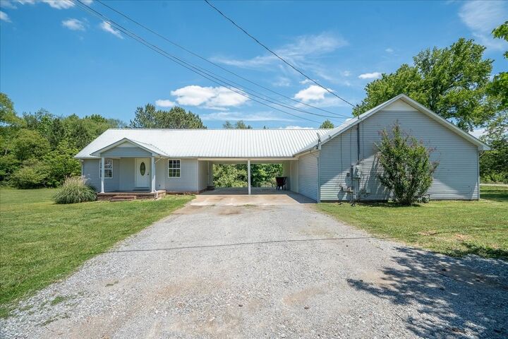Property Photo: 706 Tingle Trapp Road TN 38464