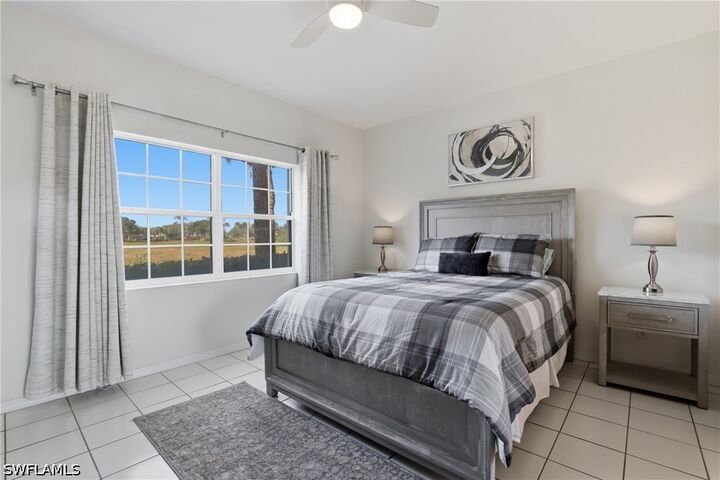 Property Photo:  1290 Sweetwater Cove 5101  FL 34110 