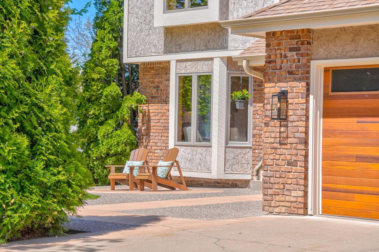 Property Photo:  1501 Royal Lane  MN 55112 