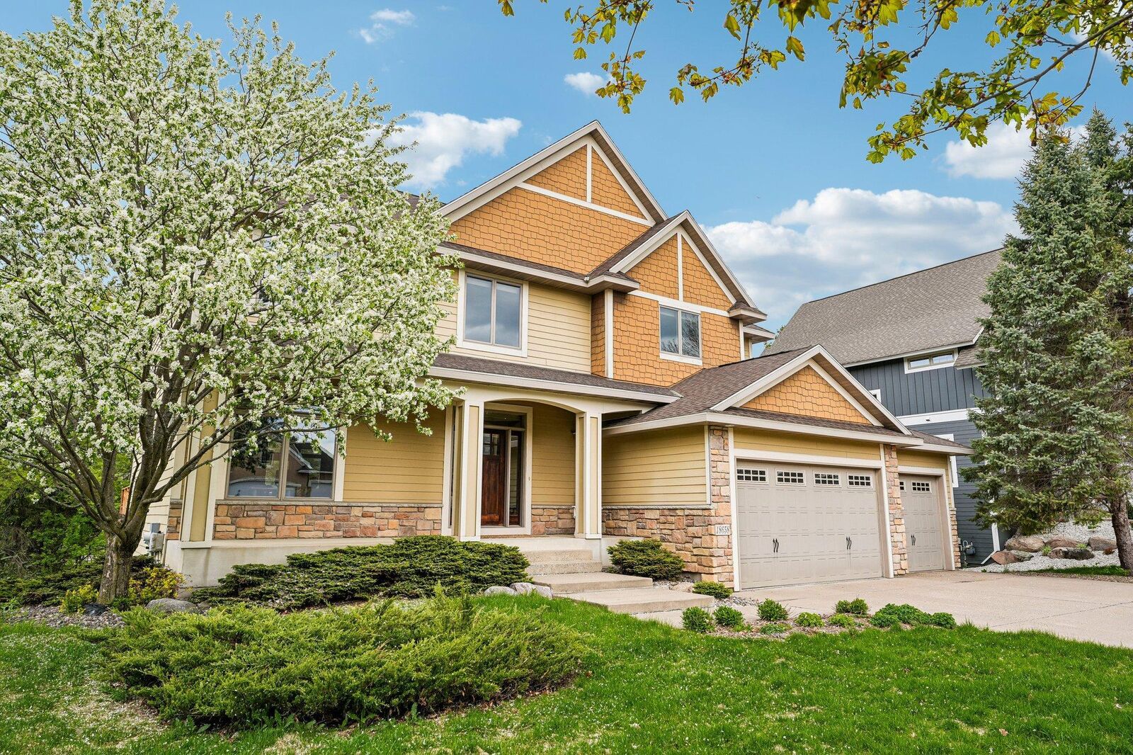 Property Photo:  18658 Ponderosa Court  MN 55347 