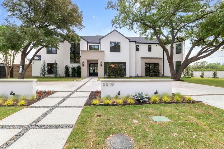 Property Photo:  5510 Del Roy Drive  TX 75230 