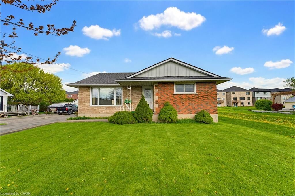Property Photo:  127 King Street E  ON N0A 1H0 
