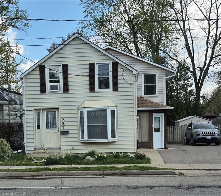 257 Cedar Street — photo 1