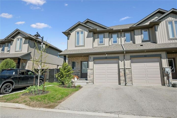 Property Photo:  1023 Devonshire Avenue 15  ON N4S 5S1 