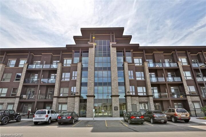 Property Photo:  5020 Corporate Drive 206  ON L7L 0H7 