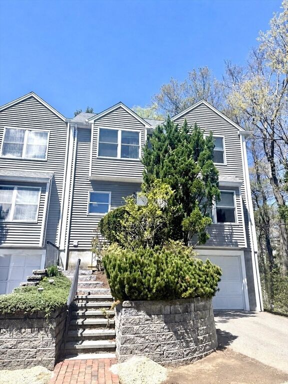 Property Photo:  1 Edgemoor Circle 1  MA 02482 