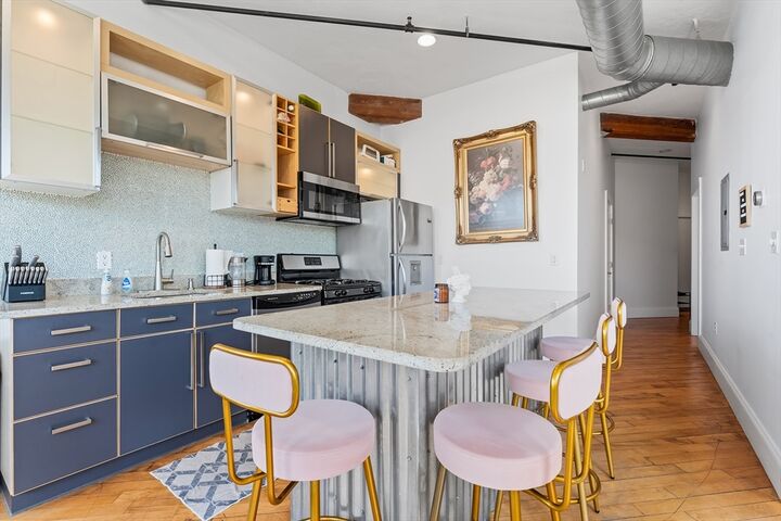 Property Photo:  281 Essex St 306  MA 01970 