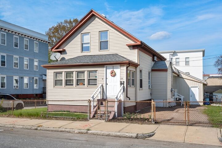 Property Photo:  155 Grand St  MA 01603 