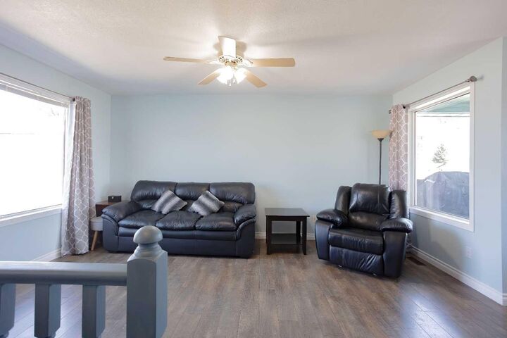 Property Photo:  1821 11 Avenue  AB T9W 1L3 