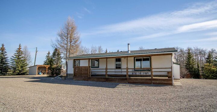 Property Photo:  20165 Township Road 292 Road  AB T0M 0S0 