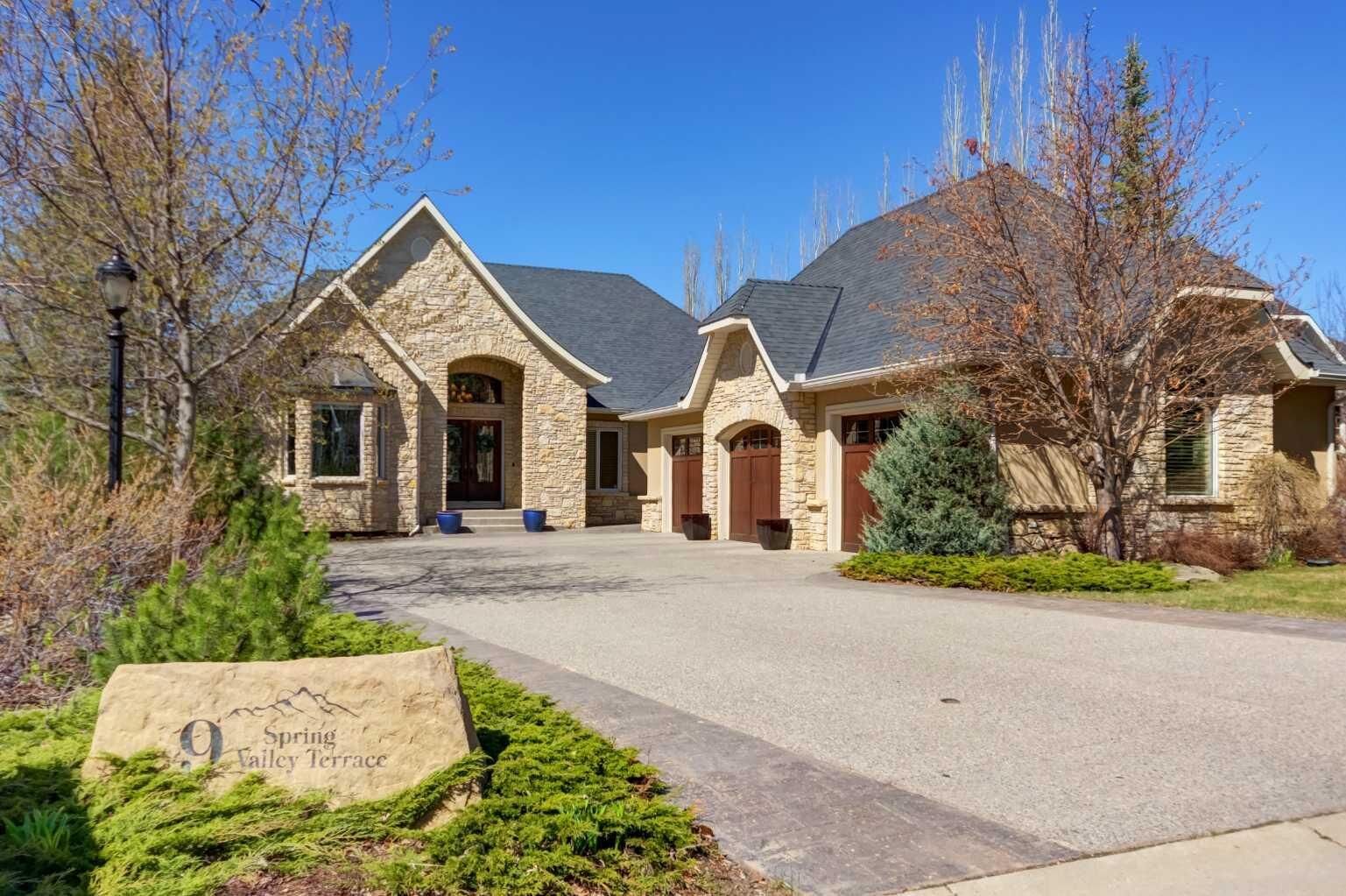 Property Photo:  9 Spring Valley Terrace SW  AB T3H 4V2 