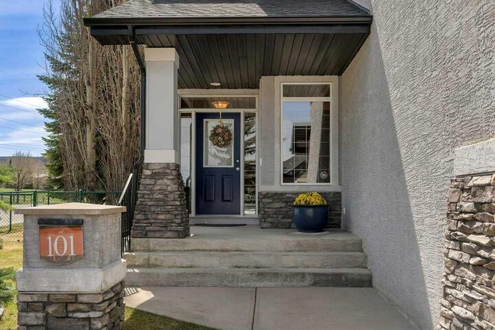 Property Photo:  101 Valley Creek Place NW  AB T3B 5V1 