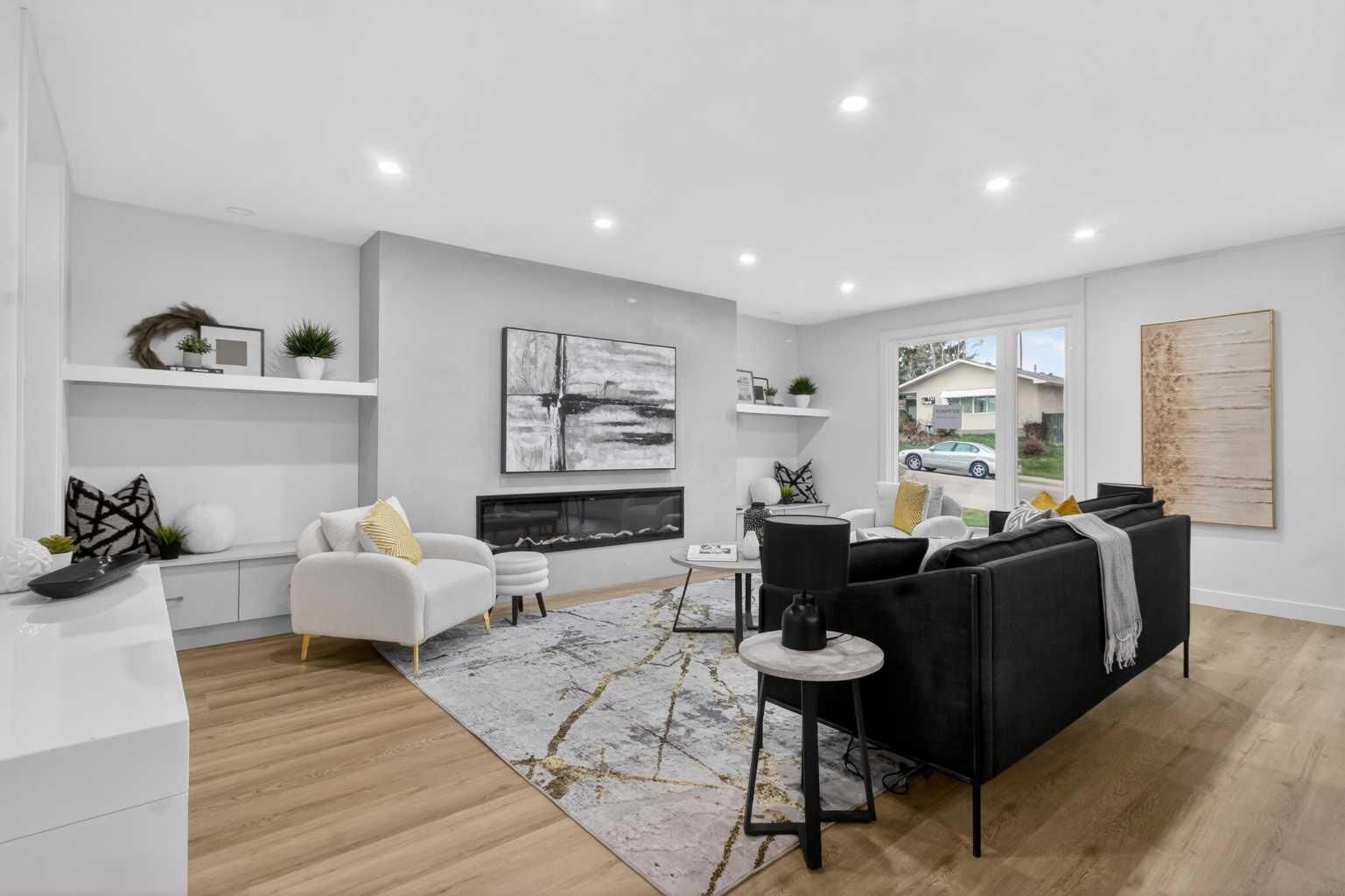 Property Photo:  739 Sabrina Road SW  AB T2W 0P4 