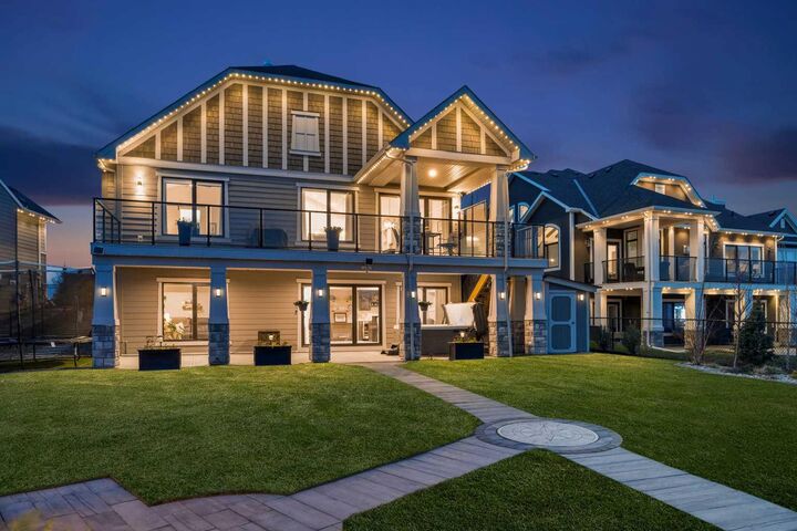 Property Photo:  1815 Bayside Island Estates SW  AB T4B 5E6 