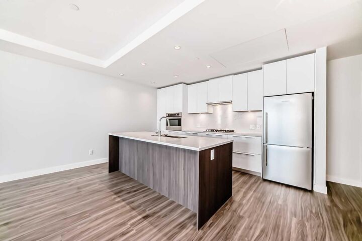 Property Photo:  530 3 Street SE 3705  AB T2G 2L8 