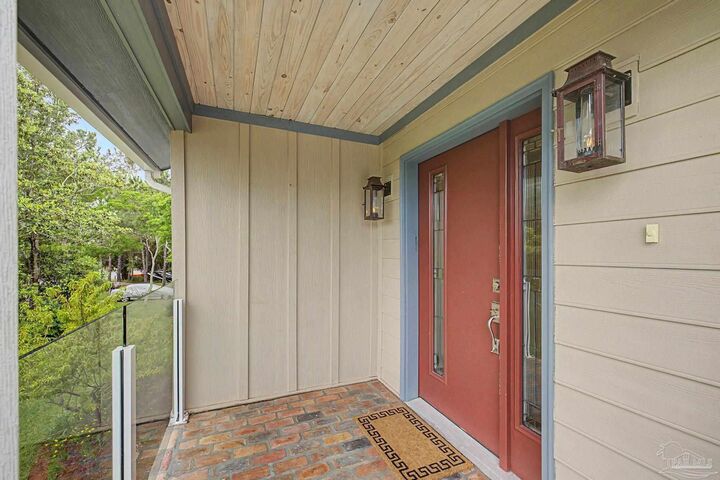 Property Photo:  1132 Soundview Trl  FL 32561 