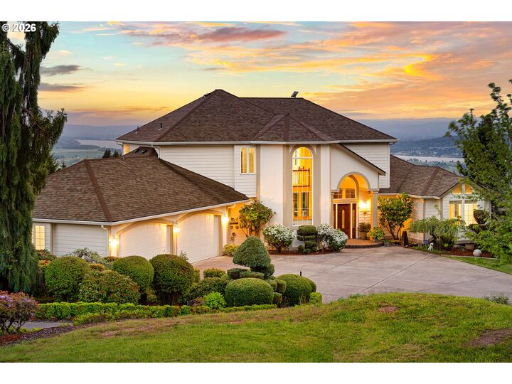 Property Photo:  124 Pompano Rd  WA 98674 