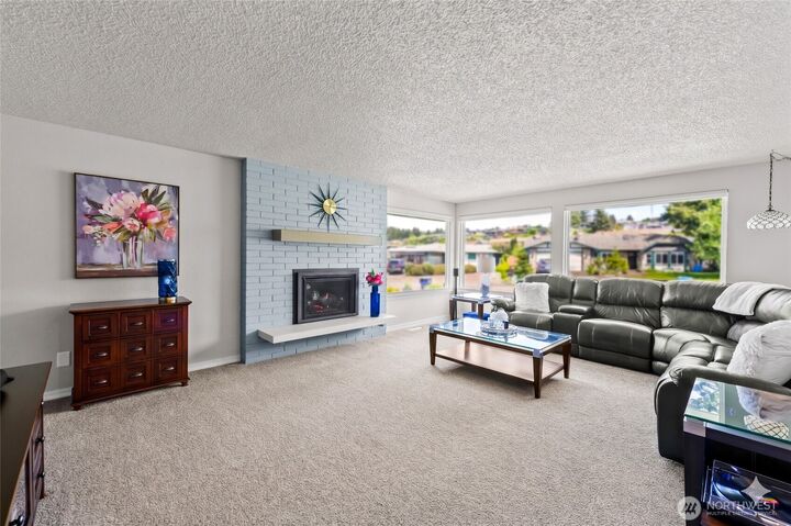 Property Photo:  2316  Vista View Drive  WA 98406 