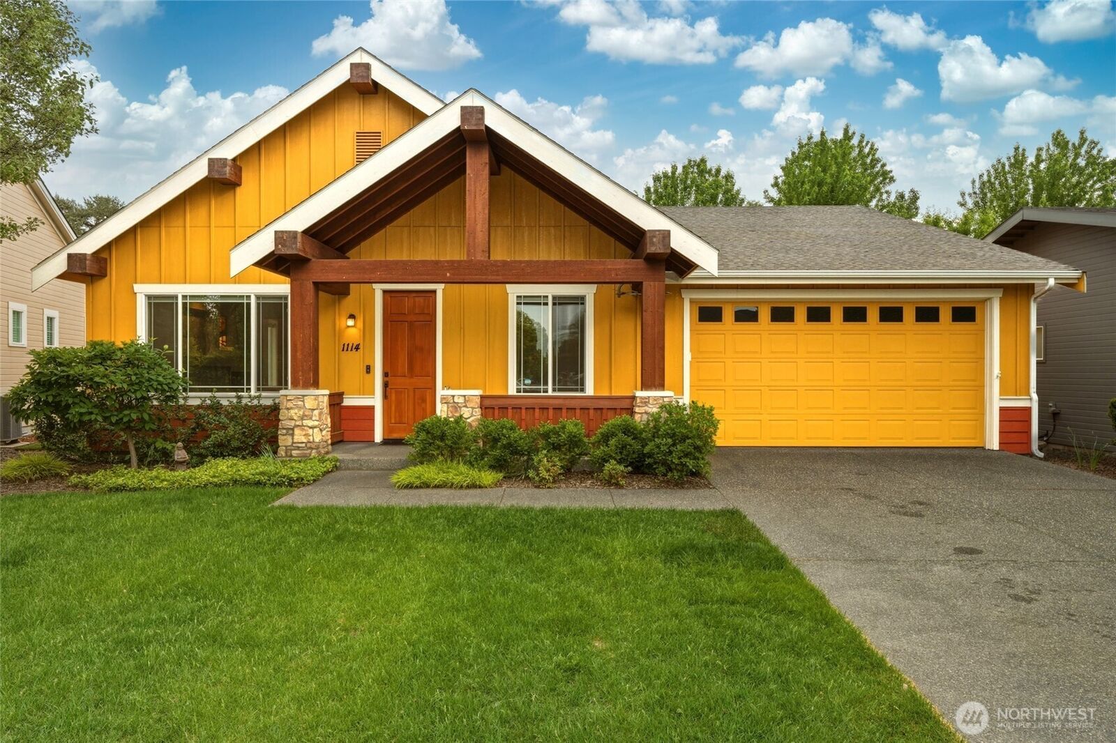 Property Photo:  1114 SE Creekside Drive  WA 99324 