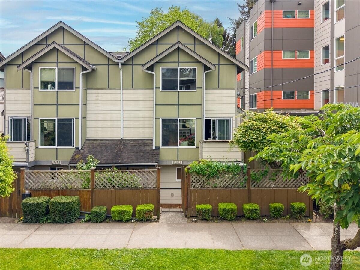 Property Photo:  1145 N 91st Street A  WA 98103 