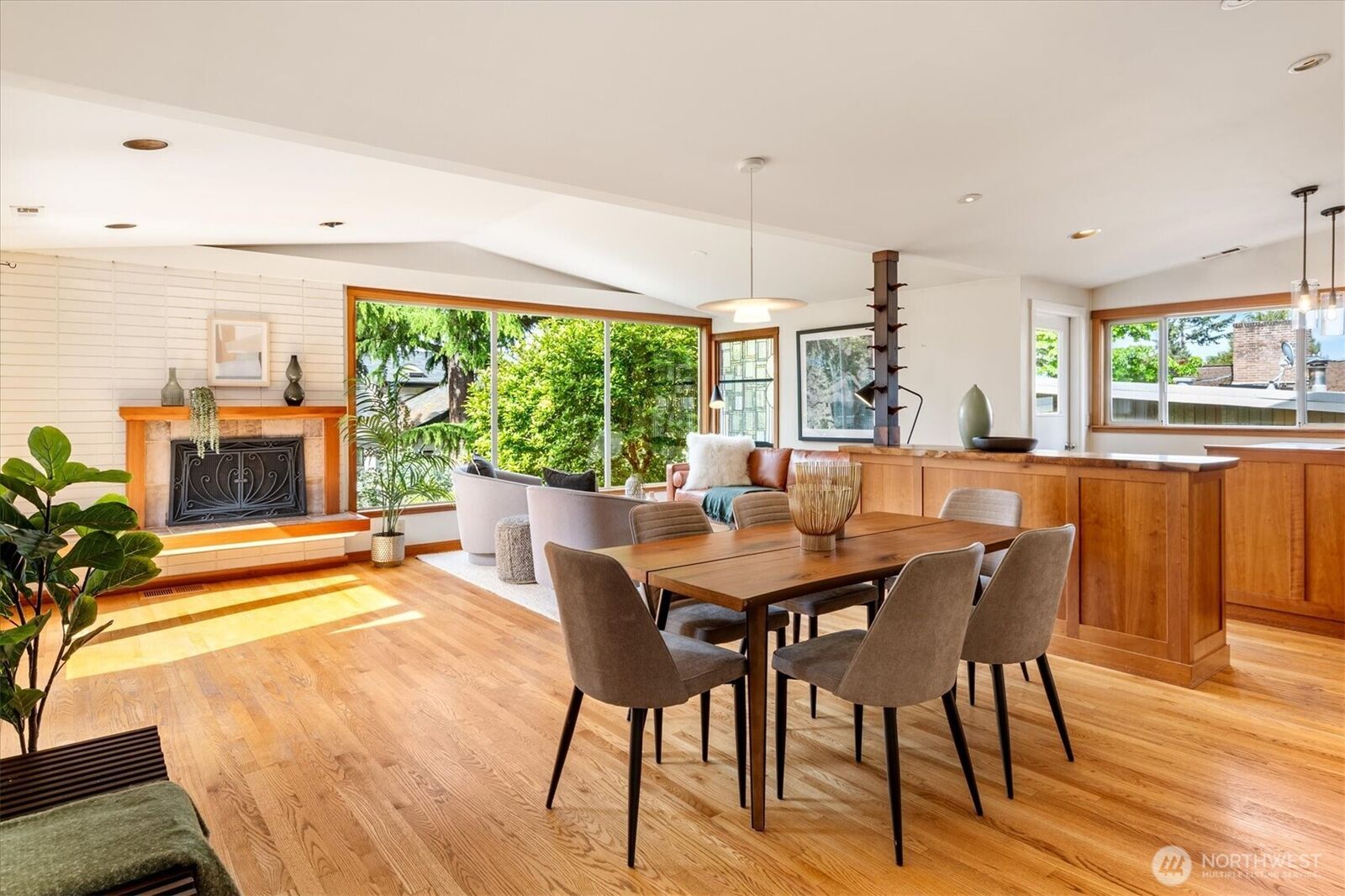 Property Photo:  6420 NE 60th Street  WA 98115 