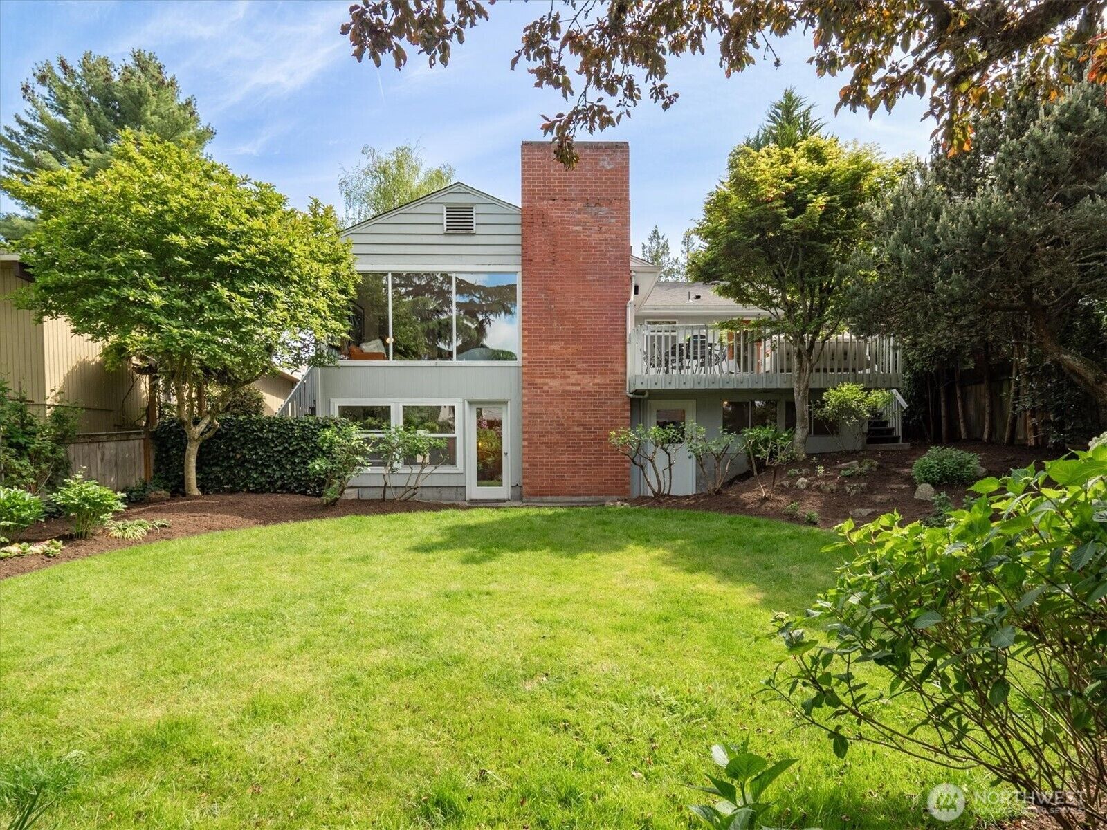 Property Photo:  6420 NE 60th Street  WA 98115 