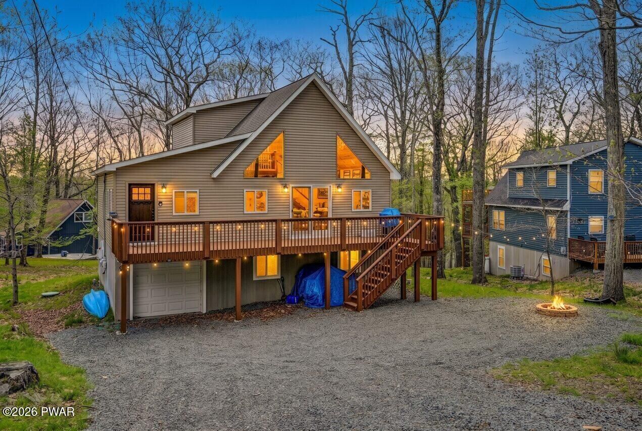 Property Photo:  1013 Ski Bluff Terrace  PA 18436 