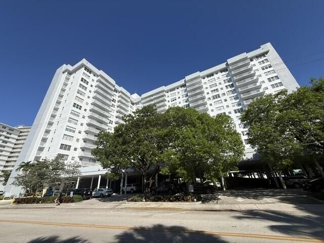 Property Photo:  137 Golden Isles Drive  FL 33009 