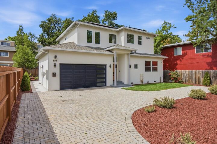 Property Photo:  308 Redwood Avenue  CA 94061 