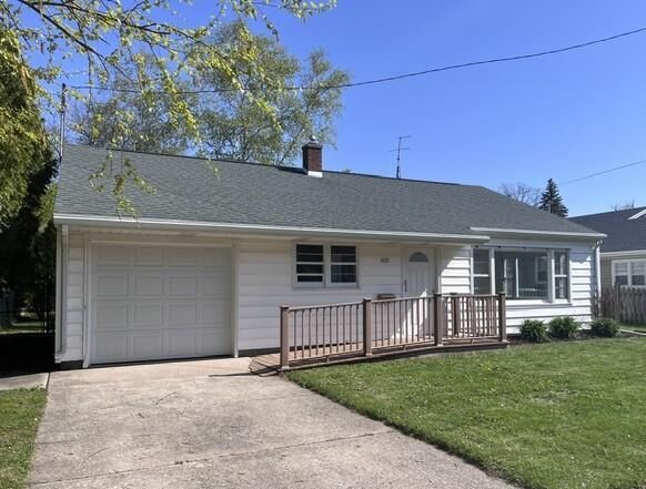 Property Photo:  310 W Nevada Avenue  WI 54901 