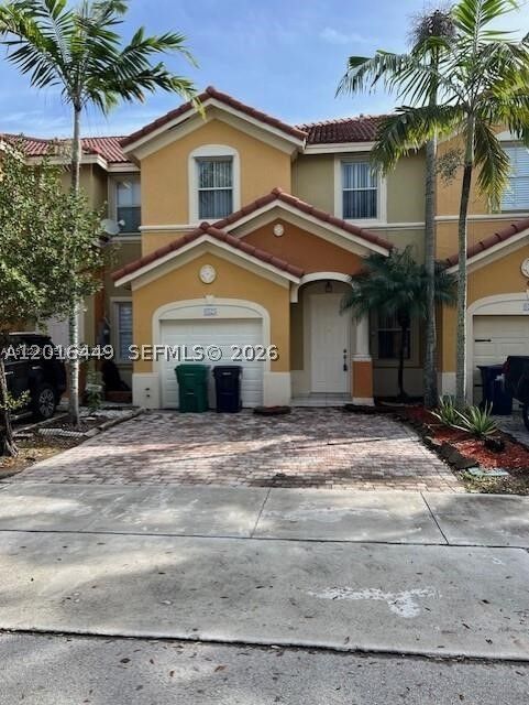 Property Photo:  8525 SW 165th Pl 8525  FL 33193 