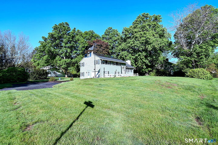 Property Photo:  1221 Poquonock Avenue  CT 06095 
