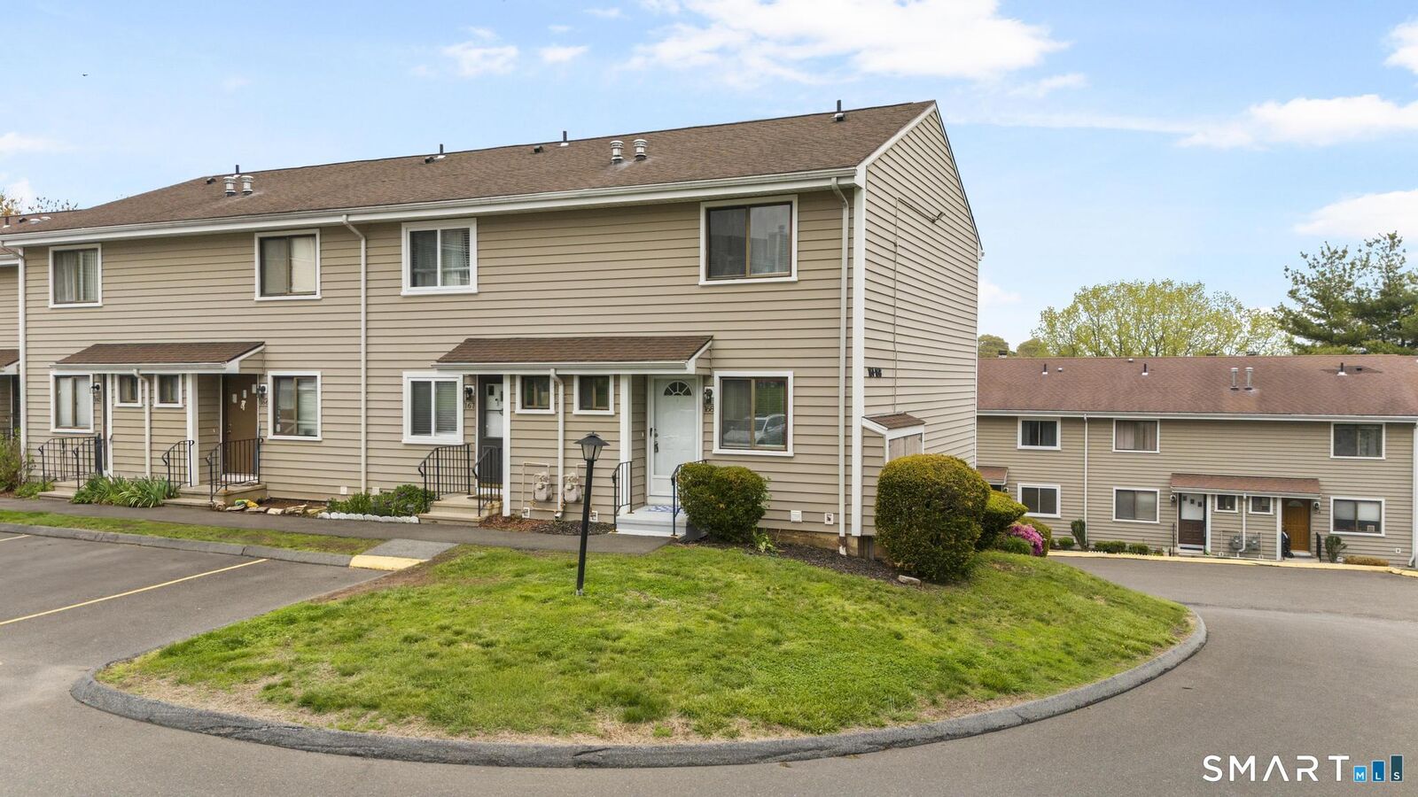 Property Photo:  168 Monticello Drive 168  CT 06405 