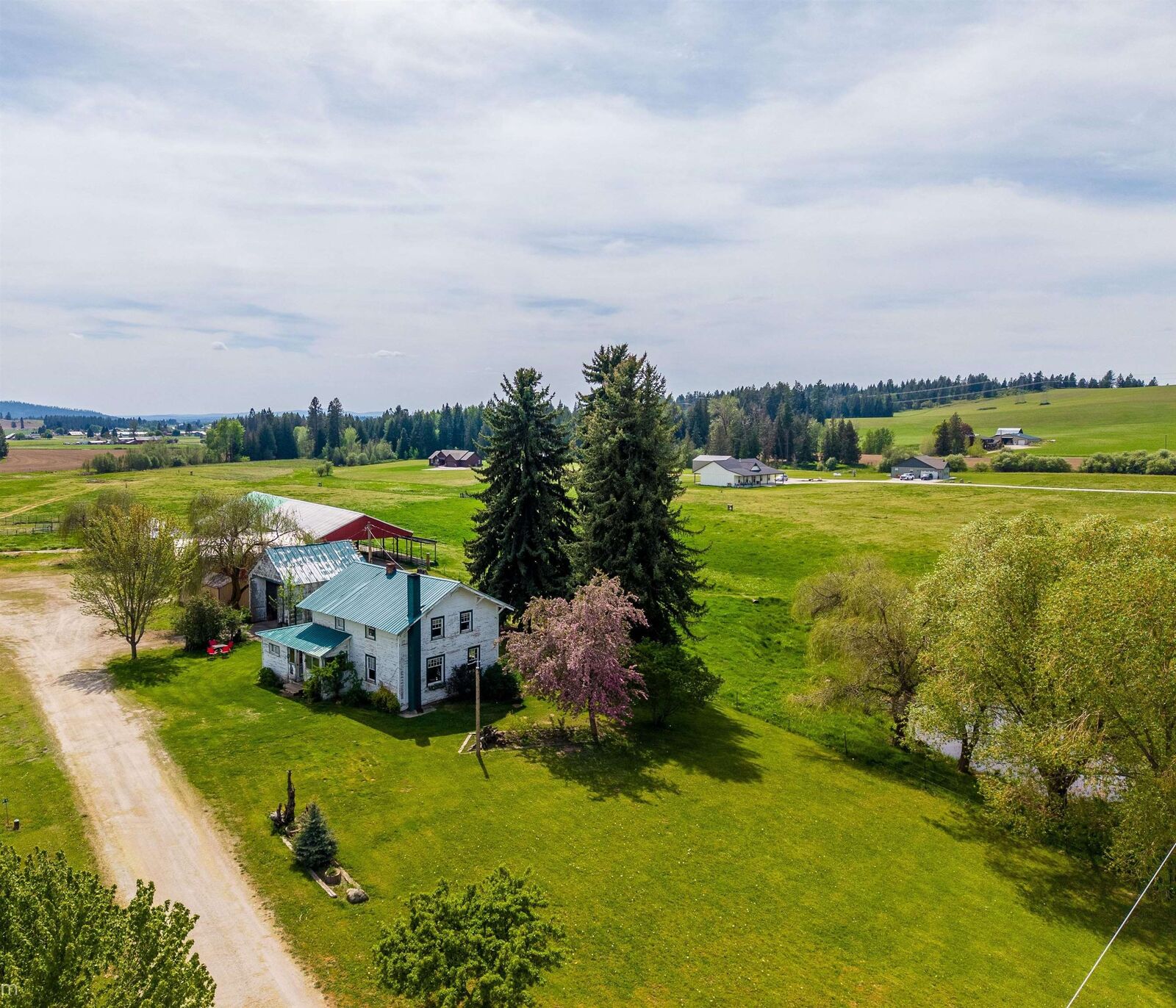Property Photo:  4482 E Allen Rd  WA 99009 