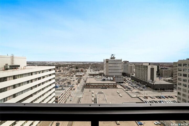 Property Photo: 1914 Hamilton Street Ph 201 SK S4P 3N6