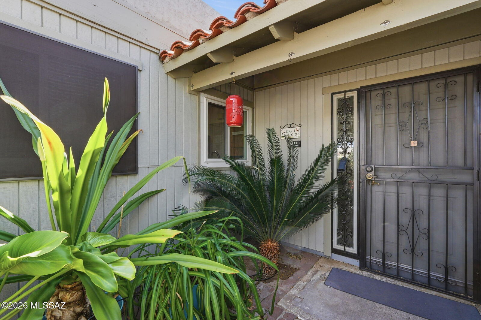 Property Photo:  261 N Calle Del Lago  AZ 85614 