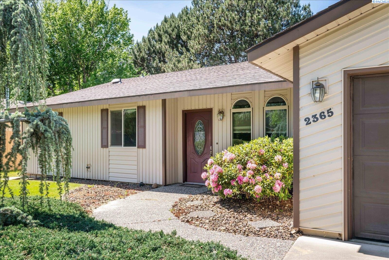 Property Photo:  2365 Michael Avenue  WA 99352 
