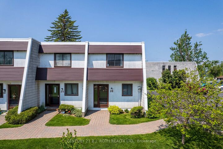 Property Photo:  1 Paradise Boulevard 26  ON L0K 1B0 