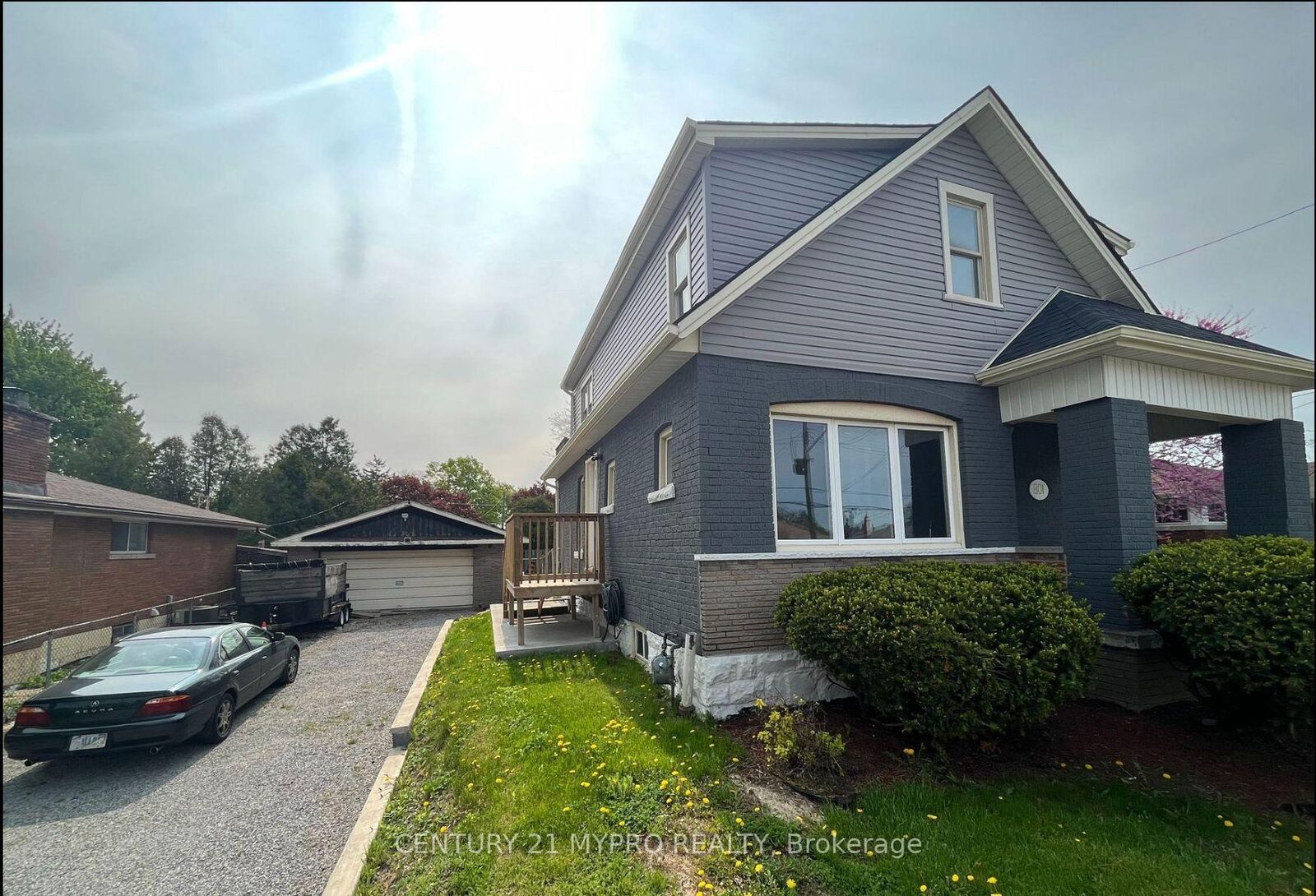 Property Photo:  801 Upper Wellington Street  ON L9A 3R5 