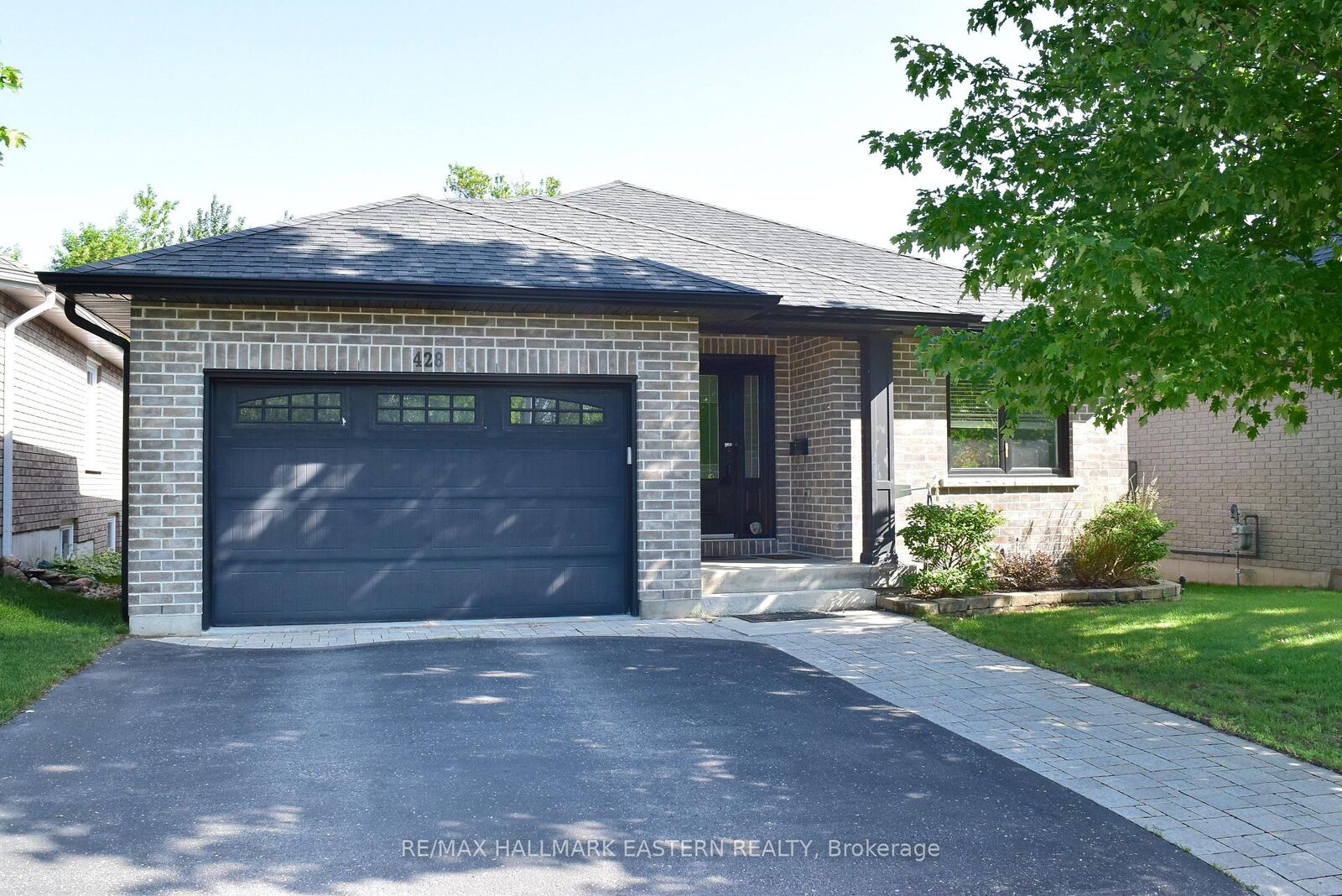 Property Photo: 428 Raymond Street ON K9L 1R2