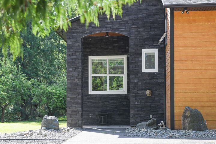 Property Photo:  3550 Cumberland Rd  BC V0R 1S0 