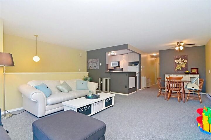 Property Photo: 379 Kislingbury Lane BC V9B 5R2