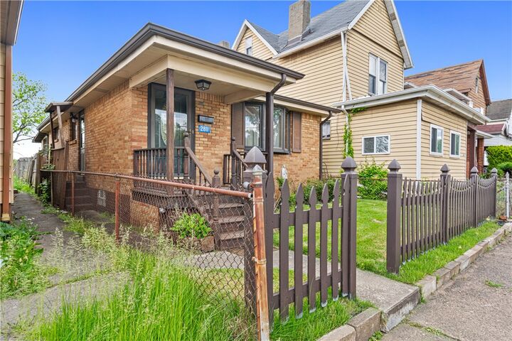 Property Photo: 2811 Bowman Ave PA 15132