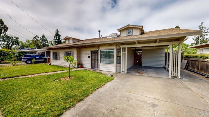 Property Photo:  879 Yulupa Avenue  CA 95405 