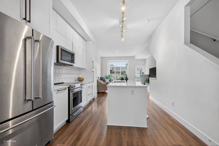 Property Photo:  3552 Victoria Drive 44  BC V3E 0N7 