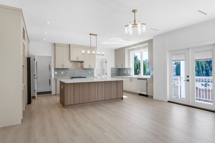 Property Photo:  27144 35th Avenue  BC V4W 0A5 